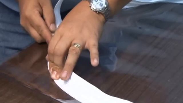 Installing a Curved Zipper in Vinyl Window - Smile Face Zipper Installation - Part 1 смотреть онлайн