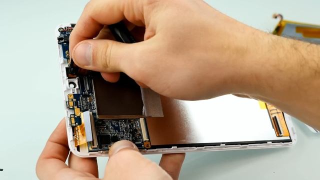 Whats inside of a chinese windows 10 Tablet ? - Teardown Tuesday #2 [4K] смотреть онлайн