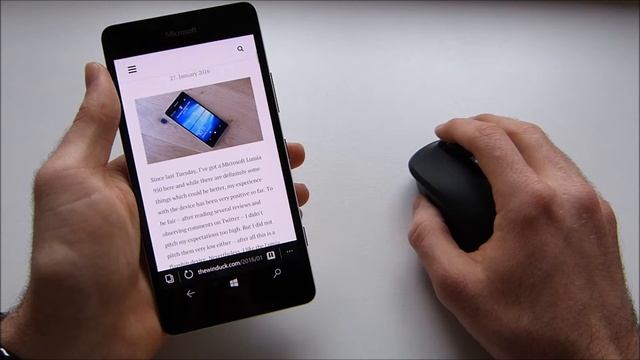 Windows 10 Mobile: Using a Bluetooth Mouse with the Lumia 950 смотреть онлайн