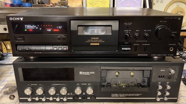 Необычный привод с кварцем Sony TC-K615S. Но Маяк круче! смотреть онлайн