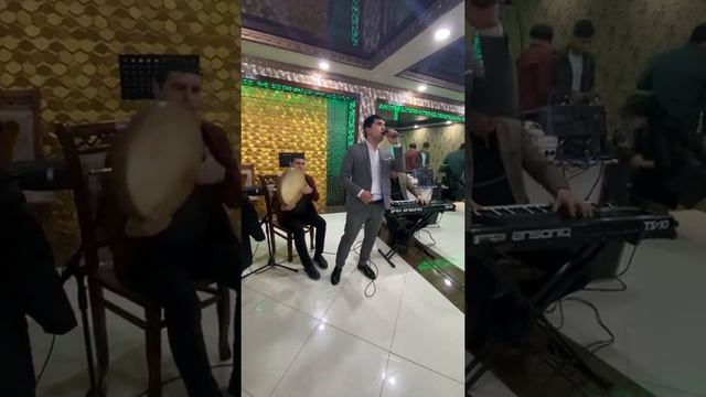 Донйорбек хаитов (бир дунйо) Donyorbek xaitov (bir dunyo) jonli ijro смотреть онлайн