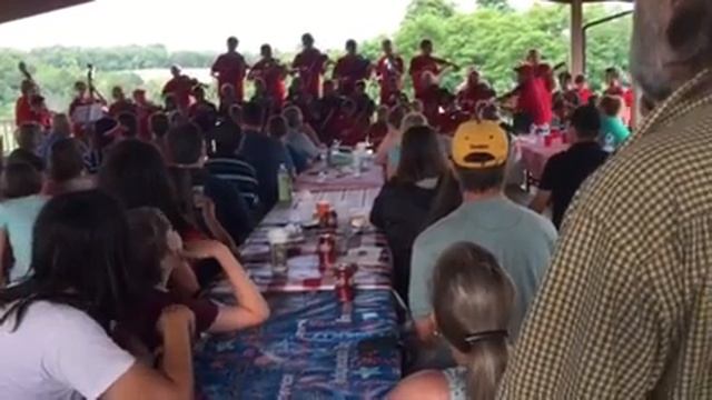 The NA Middle School Fiddlers play a Finnish folk song смотреть онлайн