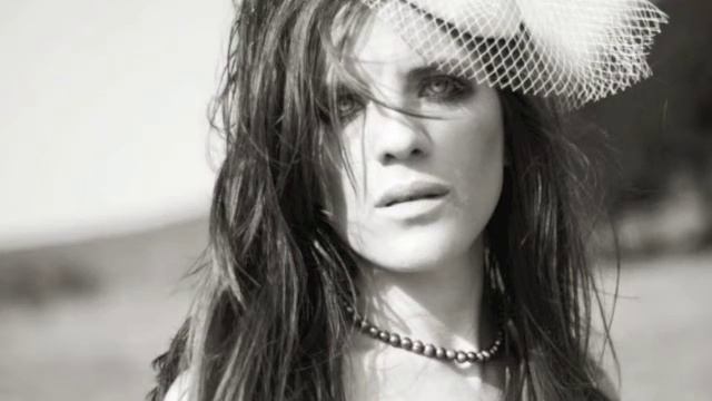 Şirin Soysal - Bir Şeyler Var | It Had To Be You смотреть онлайн