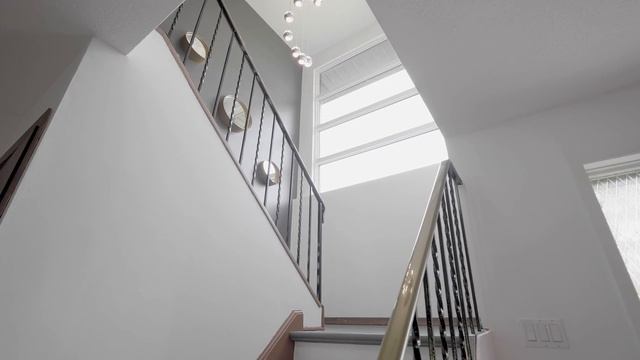 106 Coronation Dr. Port Colborne ON L3K 3Z4 - Official Video by RE/MAX Hendriks Team Realty смотреть онлайн