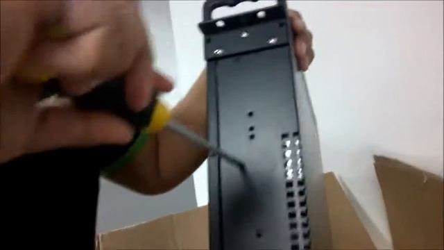Powerlogic Server Case Unboxing смотреть онлайн