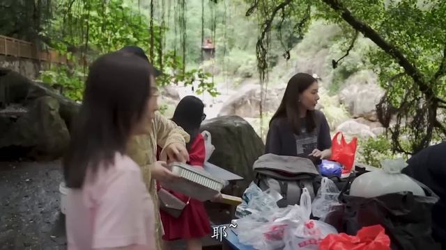 🈴试吃极品生蚝，5斤重蚝王+试吃极品生蚝，顶级刺身，我一个人吃了30个 #小文哥吃吃 смотреть онлайн