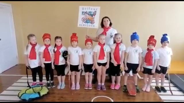 Зеленый огонек Визитка, 2022 смотреть онлайн