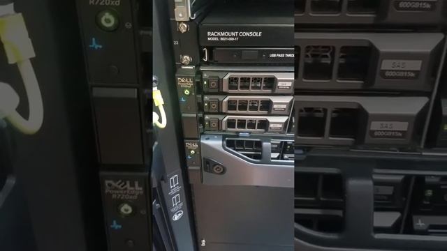Dell PowerEdge R720XD смотреть онлайн