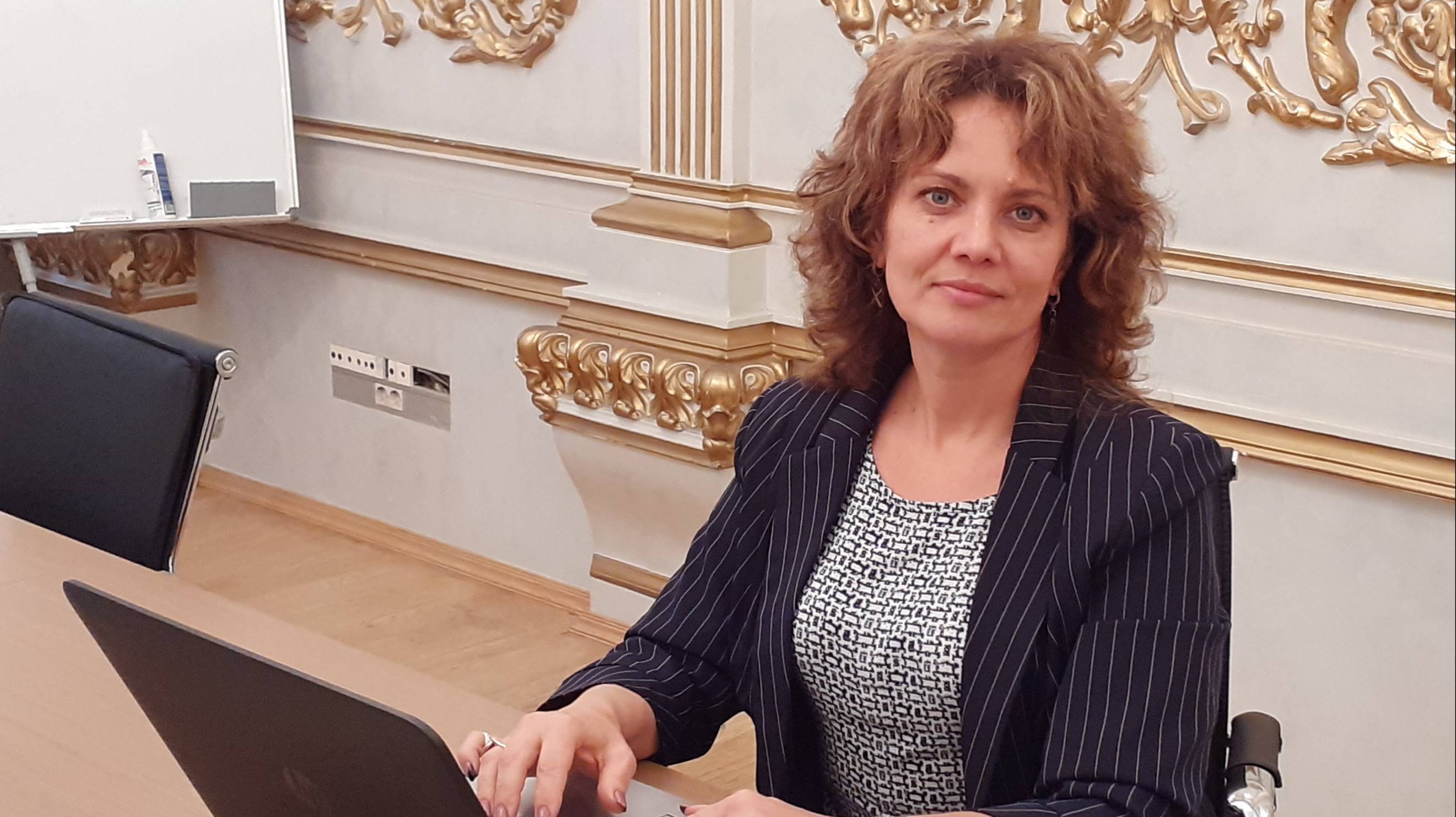 Видео для специалистов и интересующихся методологией психокатализа. Фрагмент занятия с группой.