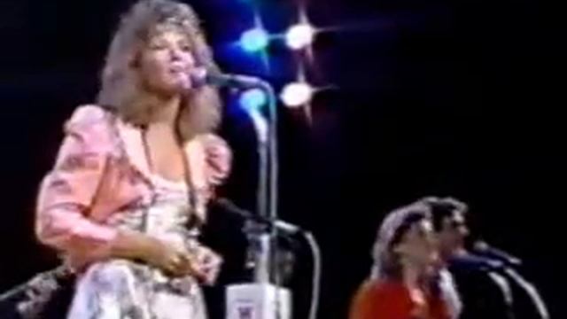 Patty Loveless (If My Heart Had Windows) (Live on stage) смотреть онлайн