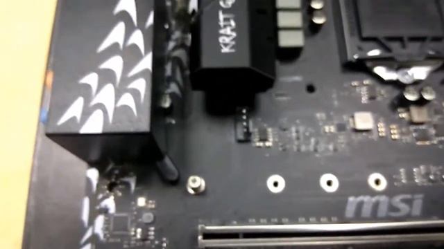 MSI Z370 KRAIT Gaming Motherboard Unboxing | Tech Land