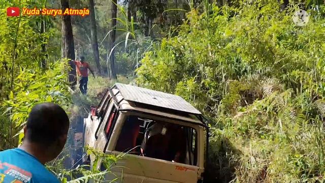 FUN OFFROAD CIKOLE LEMBANG || KAKI KAKI DAIHATSU TAFT GT 4X4 смотреть онлайн