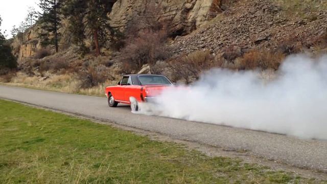 1969 Dodge Dart Swinger 340 4 speed Burnout смотреть онлайн