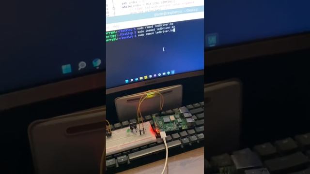 Raspberry Pi 4 Device Driver Kernel Mode - LED Dimming Program (KNU 22spring OS) смотреть онлайн