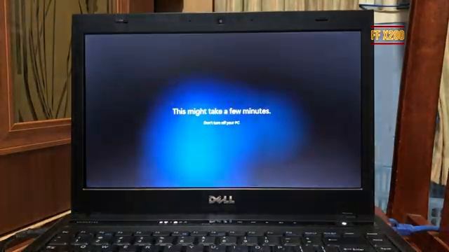 Windows 11 on 12 YEARS OLD LAPTOP !!! смотреть онлайн