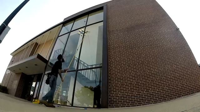 STEVE O Luke The Window Cleaner смотреть онлайн
