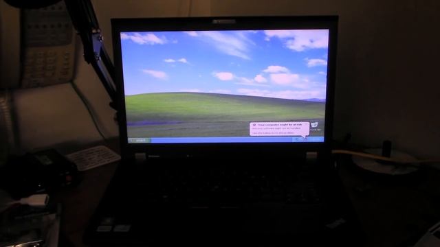 Windows XP On a 2013 Laptop! смотреть онлайн