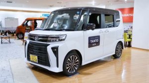 ( 4K ) Daihatsu Tanto Custom RS : White / Black