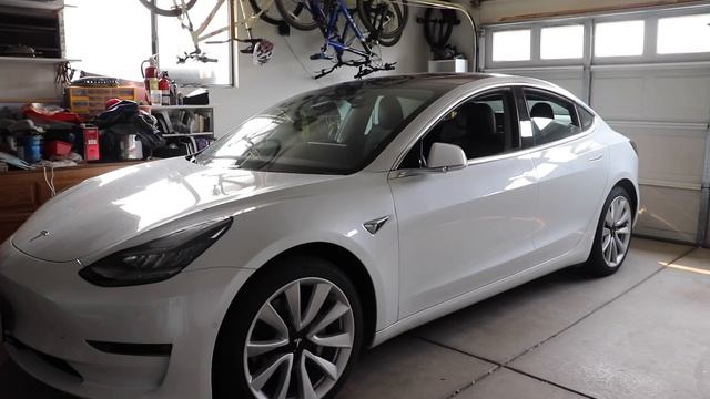 Tesla Software Update 2020.32.3 смотреть онлайн