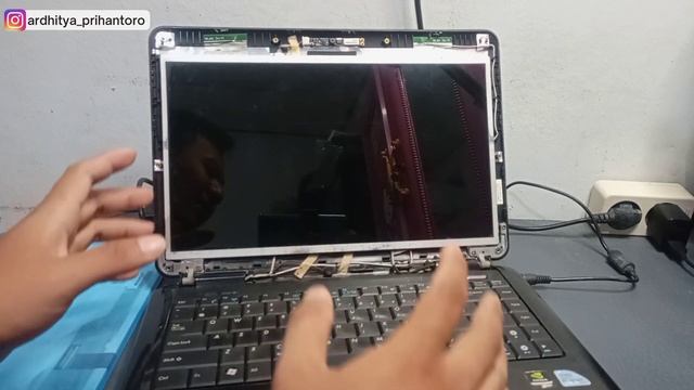 Ganti layar LCD Laptop ASUS K401N Dengan Mudah смотреть онлайн