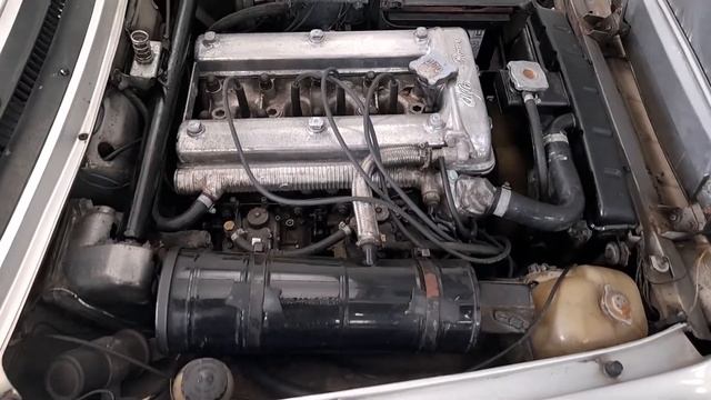 Lot 65 - 1985 Alfa Romeo Spider 2000 S3 смотреть онлайн