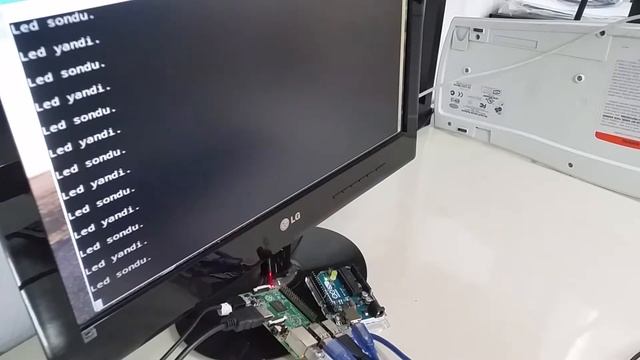 Connecting Raspberry Pi and Arduino смотреть онлайн