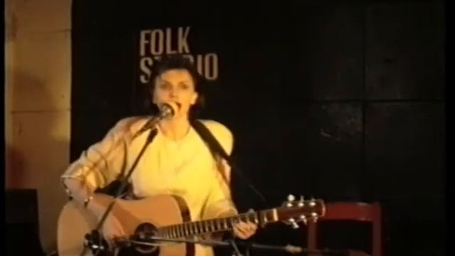 Felicity Buirski - The Window and Me - Folk Studio Italy смотреть онлайн