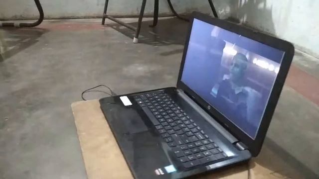 Laptop connecting itself Stop motion animation смотреть онлайн