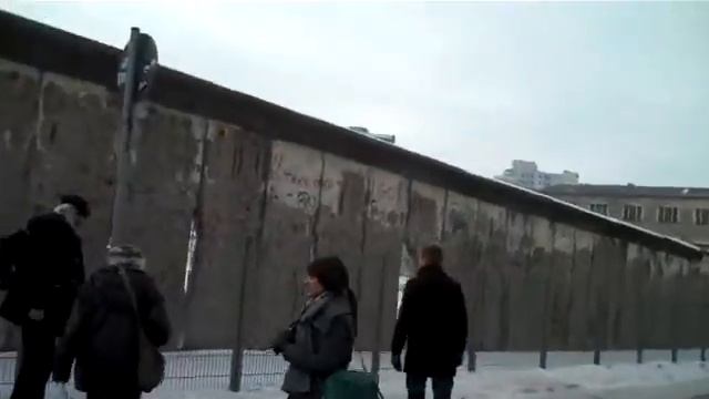 Richard Kenigsman Berlinale 2010 devant le mur смотреть онлайн