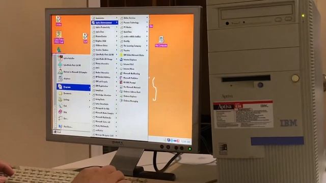 Windows 95 Startup in July 2020 | Found in the Storage | 25 years since the released смотреть онлайн