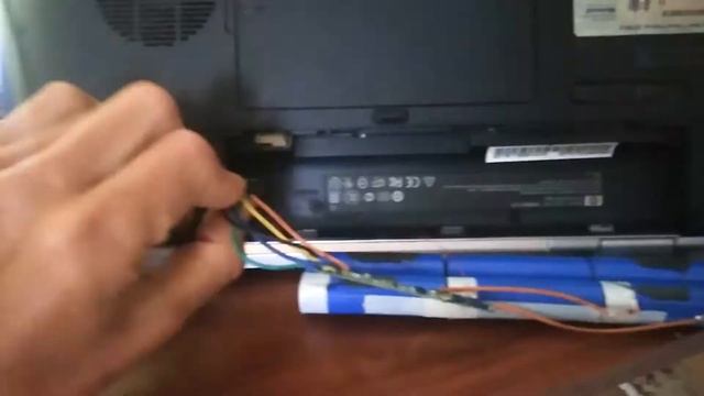 Lo que debes saber para reconstruir una batería de laptop 🤯 смотреть онлайн