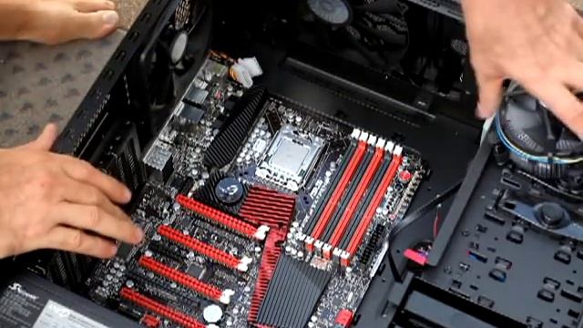 How to build I7 computer - ASUS Rampage III Extreme motherboard - Cooler Master HAF X case смотреть онлайн