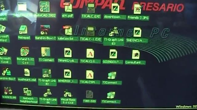 1999 Compaq Presario 5304 running Windows 98 смотреть онлайн