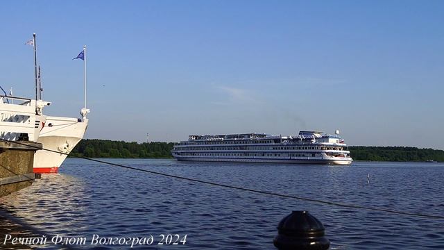 Пассажирские теплоходы на верхней Волге смотреть онлайн