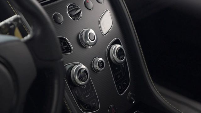 Alloro Green on Pure Black Alcantara 2017 Aston Martin Vantage V12 S Coupe смотреть онлайн