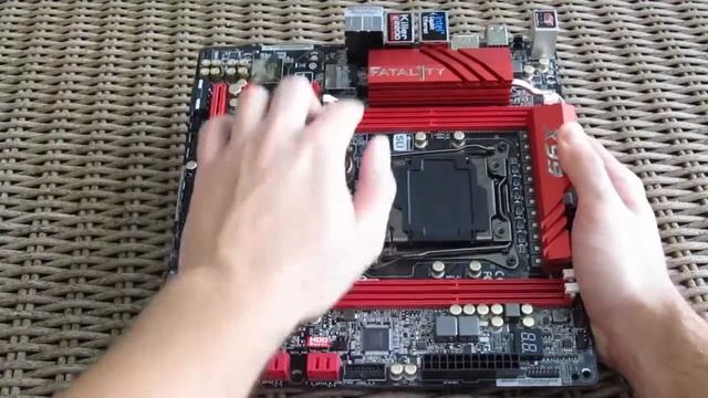 ASRock Fatal1ty X99M Killer Unboxing & Preview смотреть онлайн