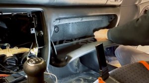 Установка магнитолы TEYES на Volkswagen Passat B5 2000-2005