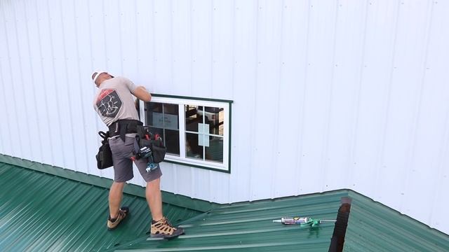 Building a Hunting Cabin 23: Installing a Cupola смотреть онлайн