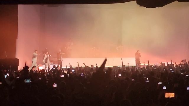 Big Time Rush Live Chicago! Opening Song Windows Down! Tour 2021 New смотреть онлайн