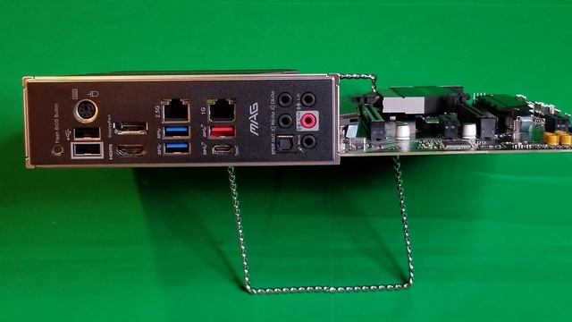 MSI MAG B550 TomaHawk Unboxing & Review смотреть онлайн