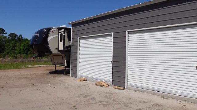 Outbuilding/Garage Tour #barnhome #barndominium #barndo #metalbuildings смотреть онлайн