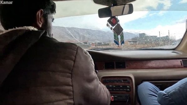 "A pregnant mother, a regretful husband and the windows of dreams"