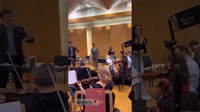 Алсу на фоне развода похвасталась шикарным букетом смотреть онлайн