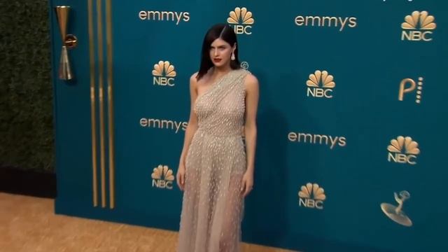 Alexandra Dadario Sheer See Through Emmy Dress 2022 смотреть онлайн