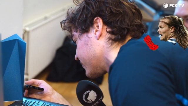 Der er telefon til Robert Skov... смотреть онлайн