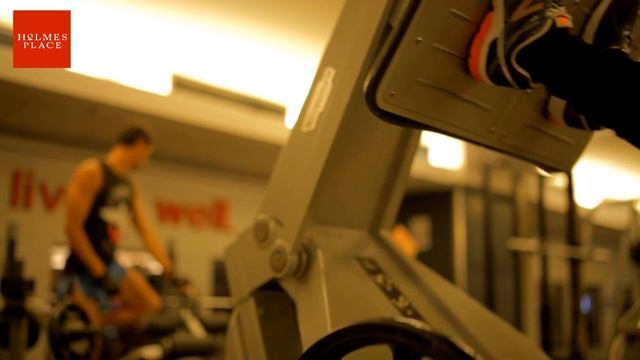Holmes Place energy clubs смотреть онлайн