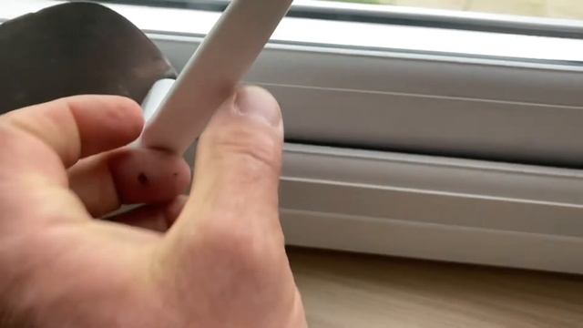 Broken window handle button on a double glazed window , how to open смотреть онлайн