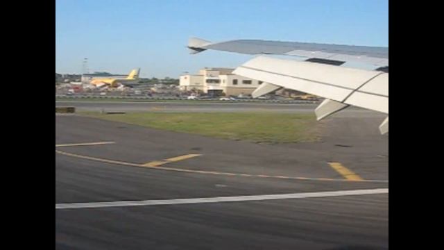 American Airlines A300-600 Landing in New York JFK - Window View смотреть онлайн