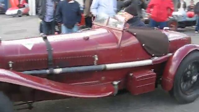Alfa Romeo 8C Monza 1933 смотреть онлайн
