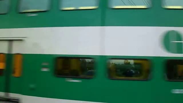 GO Train With Loud Horn - Whitby смотреть онлайн